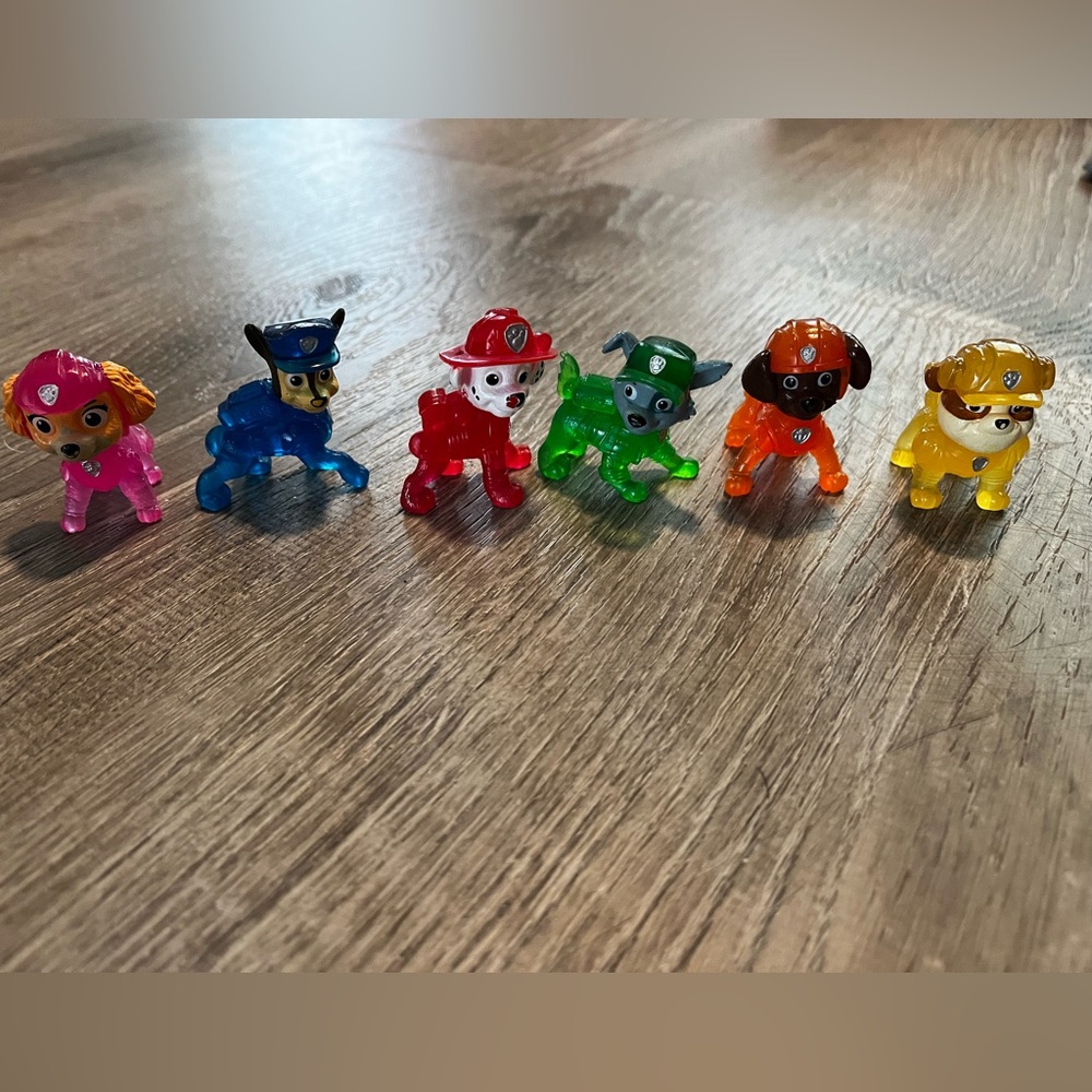 Paw Patrol figures